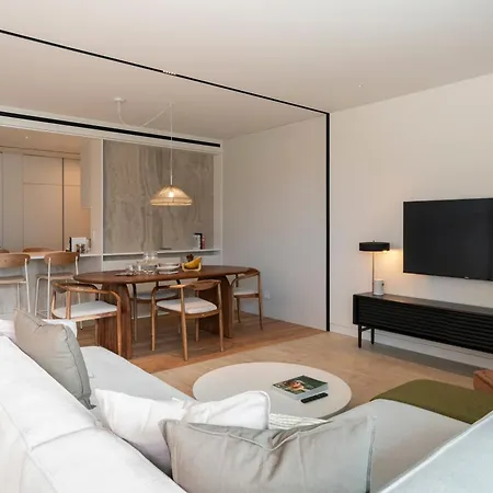 Savoy Monumentalis I By An Island Фуншал