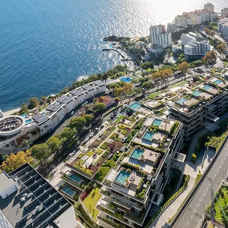 Savoy Monumentalis I By An Island *