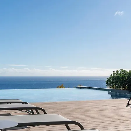 Savoy Monumentalis I By An Island * Funchal (Madeira)